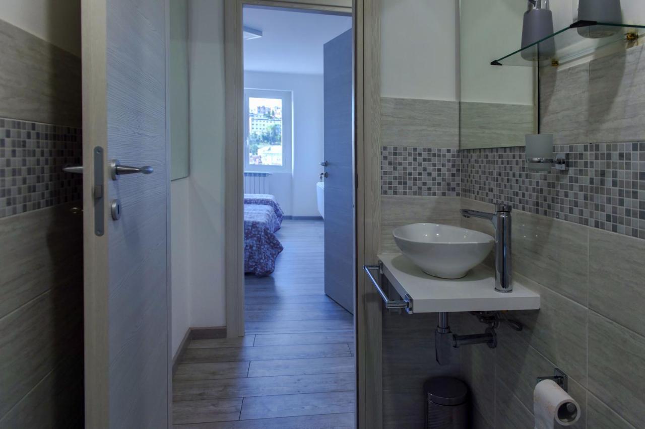 Suite Eleven Genua Exteriör bild